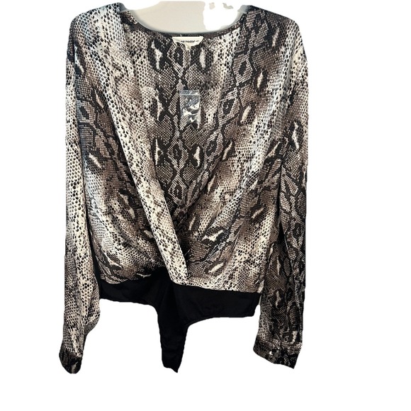 ee:some Tops - ee:some‎ Bodysuit Snake Skin Look Opaque Sheer Women's Size Medium